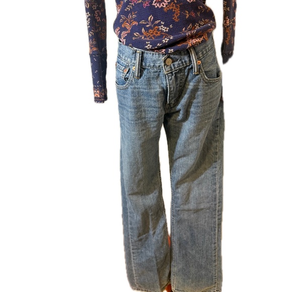 Real Levis - Picture 1 of 3